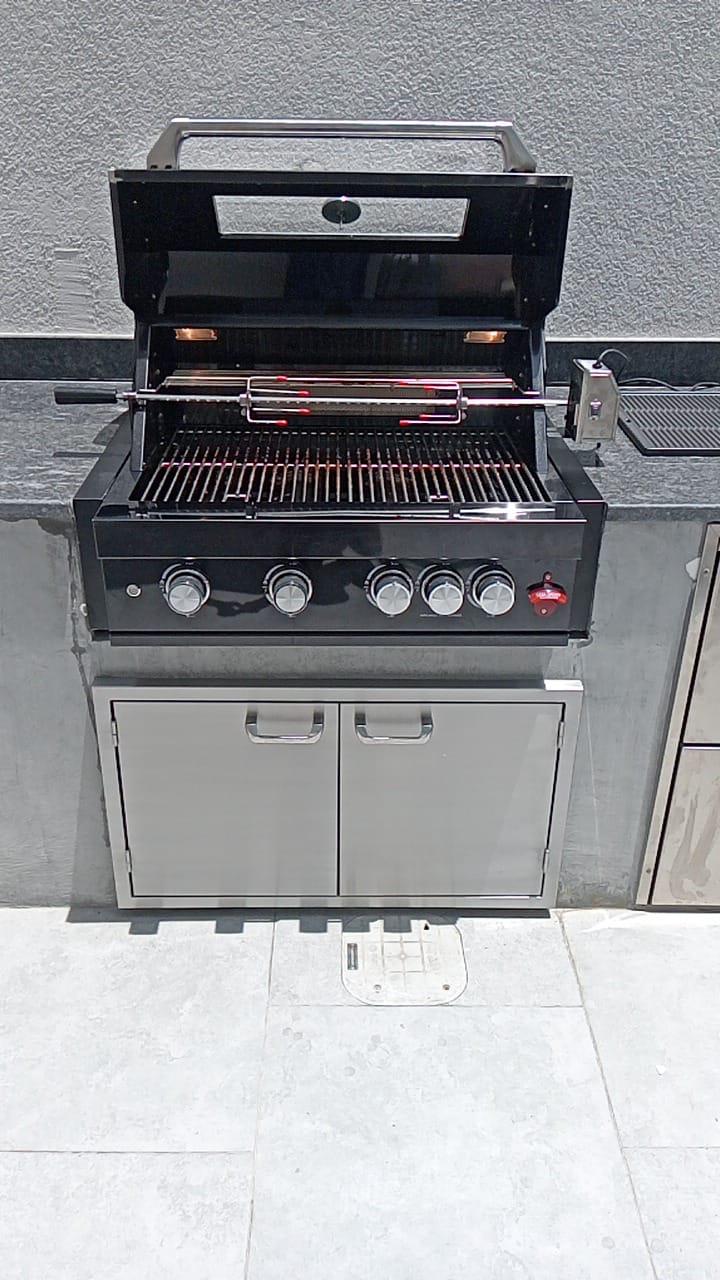 BBQ Grill with Rotisserie