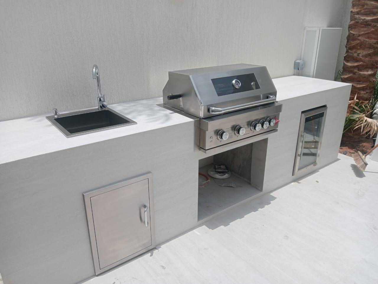 Villa Kitchen Setup